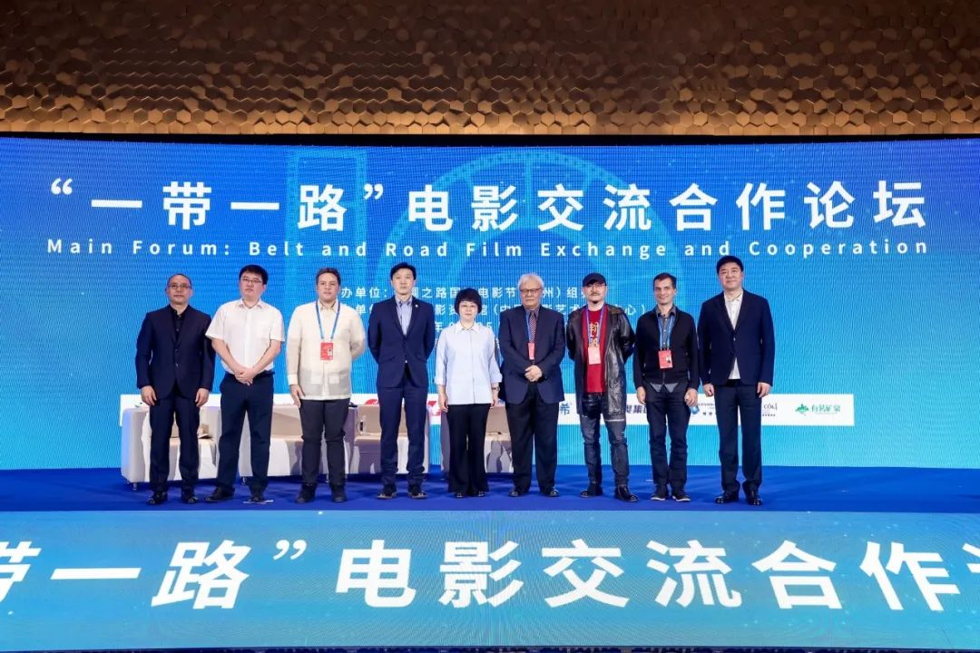 “‘走出去’是一条路，‘请进来’是多一条路”