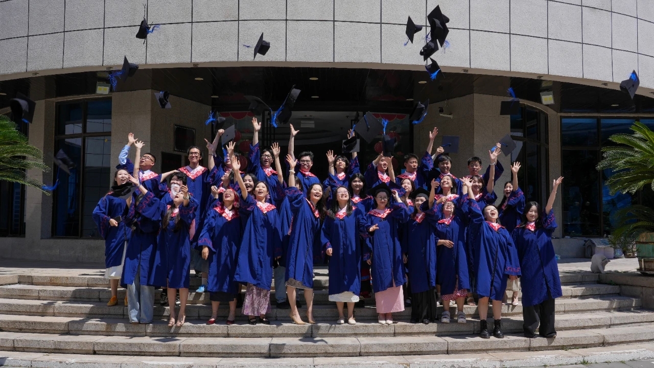 我中心2025学年41个科研及创作项目结项